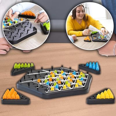 Verižna trikotna šahovska igra | TRIOWIN